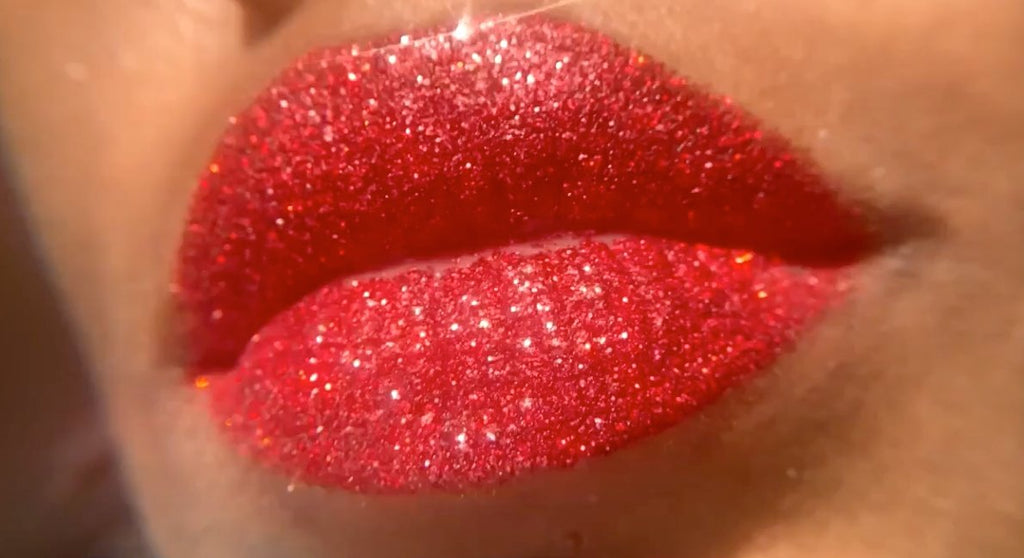 How to apply a Fleeky Friday Glitter Lip Kit - Fleeky Friday INC